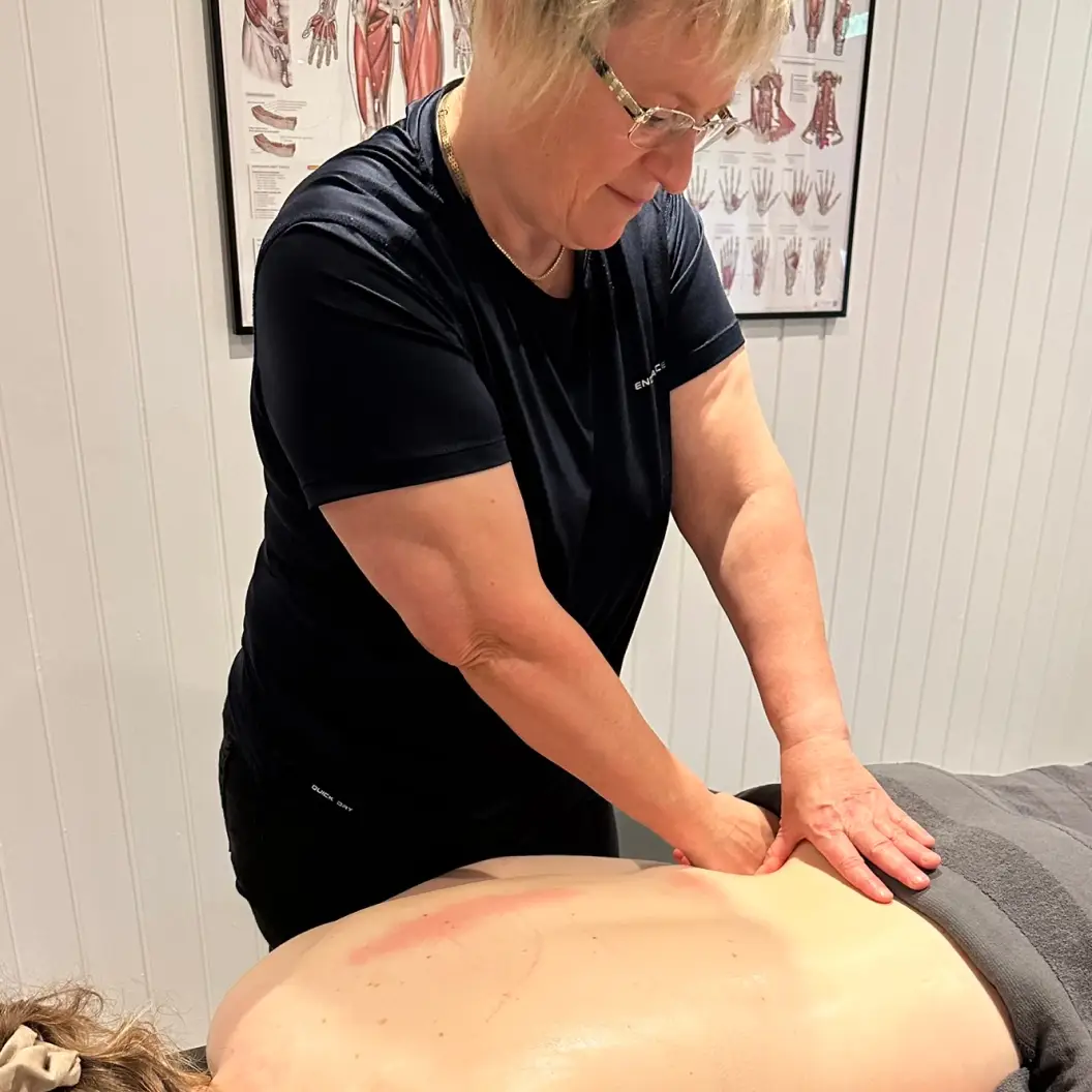 Fysiologisk massage i Allesø Odense med fokus på afspænding og smertelindring