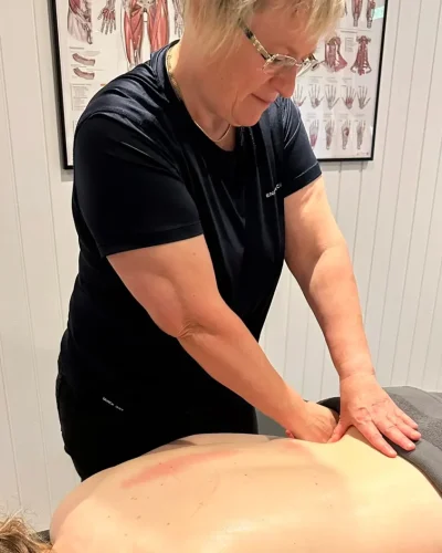 Fysiologisk massage i Allesø Odense med fokus på afspænding og smertelindring